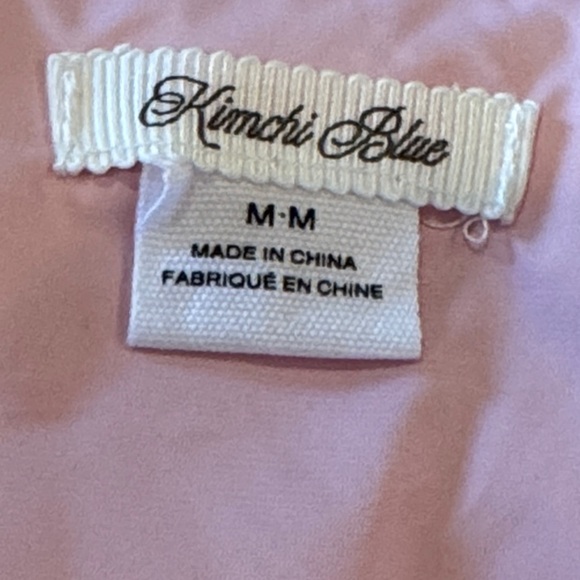 UO Kimichi Blue Pink Floral Quilted Liner  Vest Size Medium - Picture 8 of 13